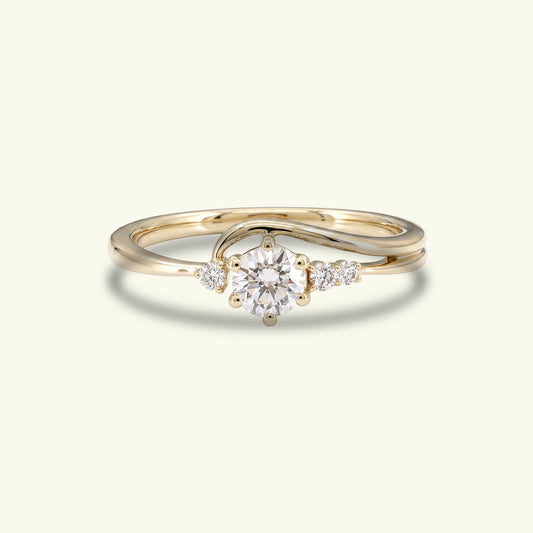 Evelyn Aura Diamond Ring
