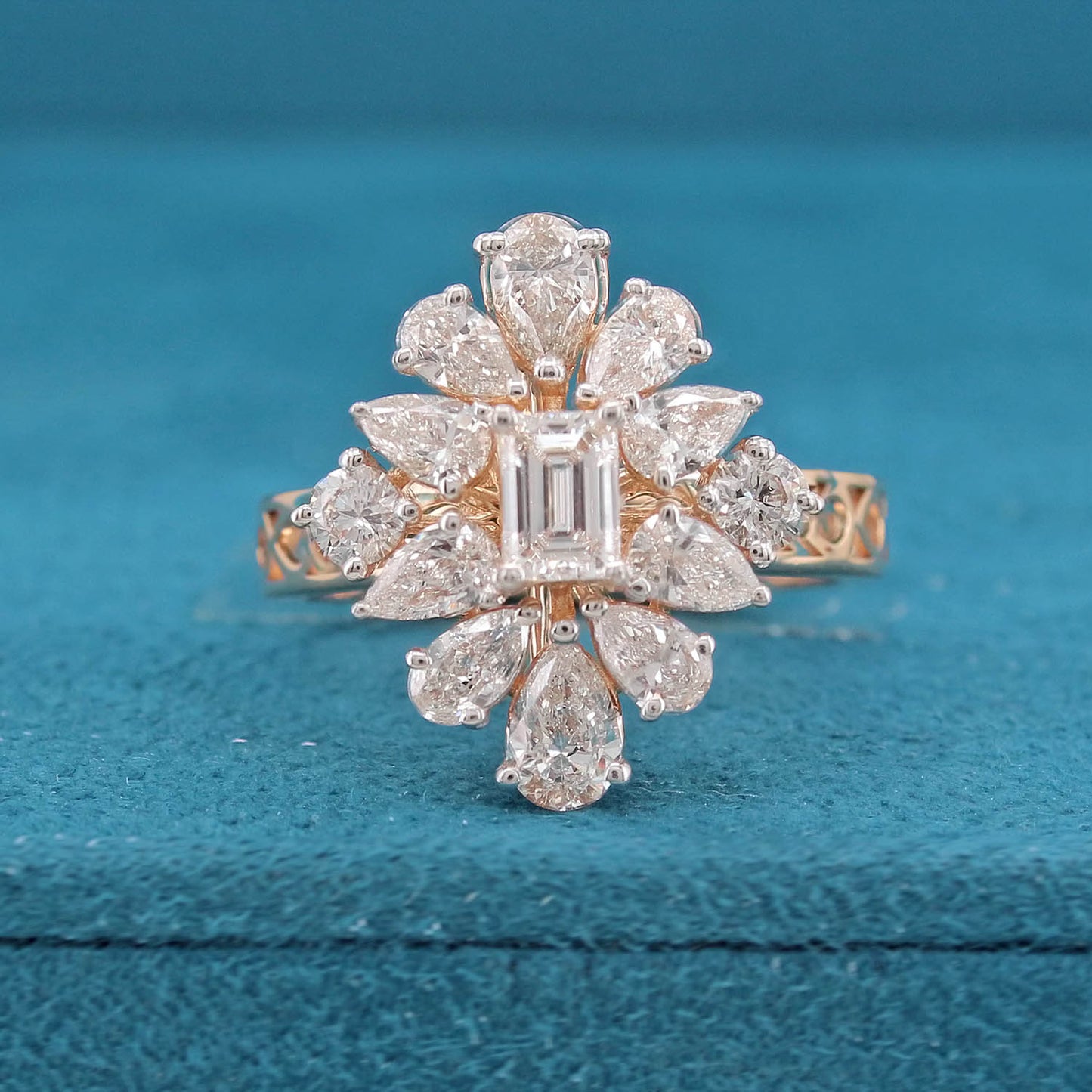 Ysera Diamond Ring