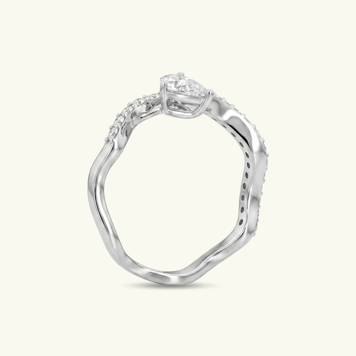 Nara Diamond Ring