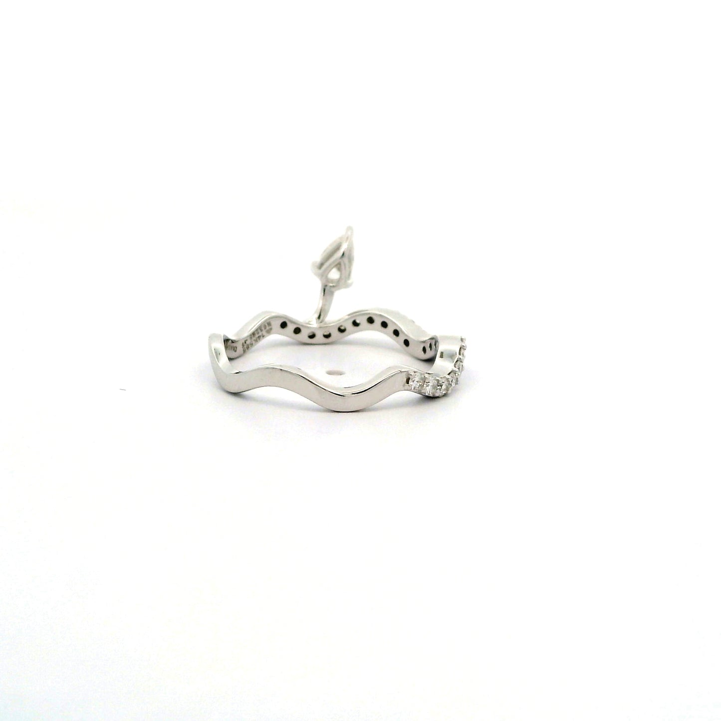 Nara Diamond Ring