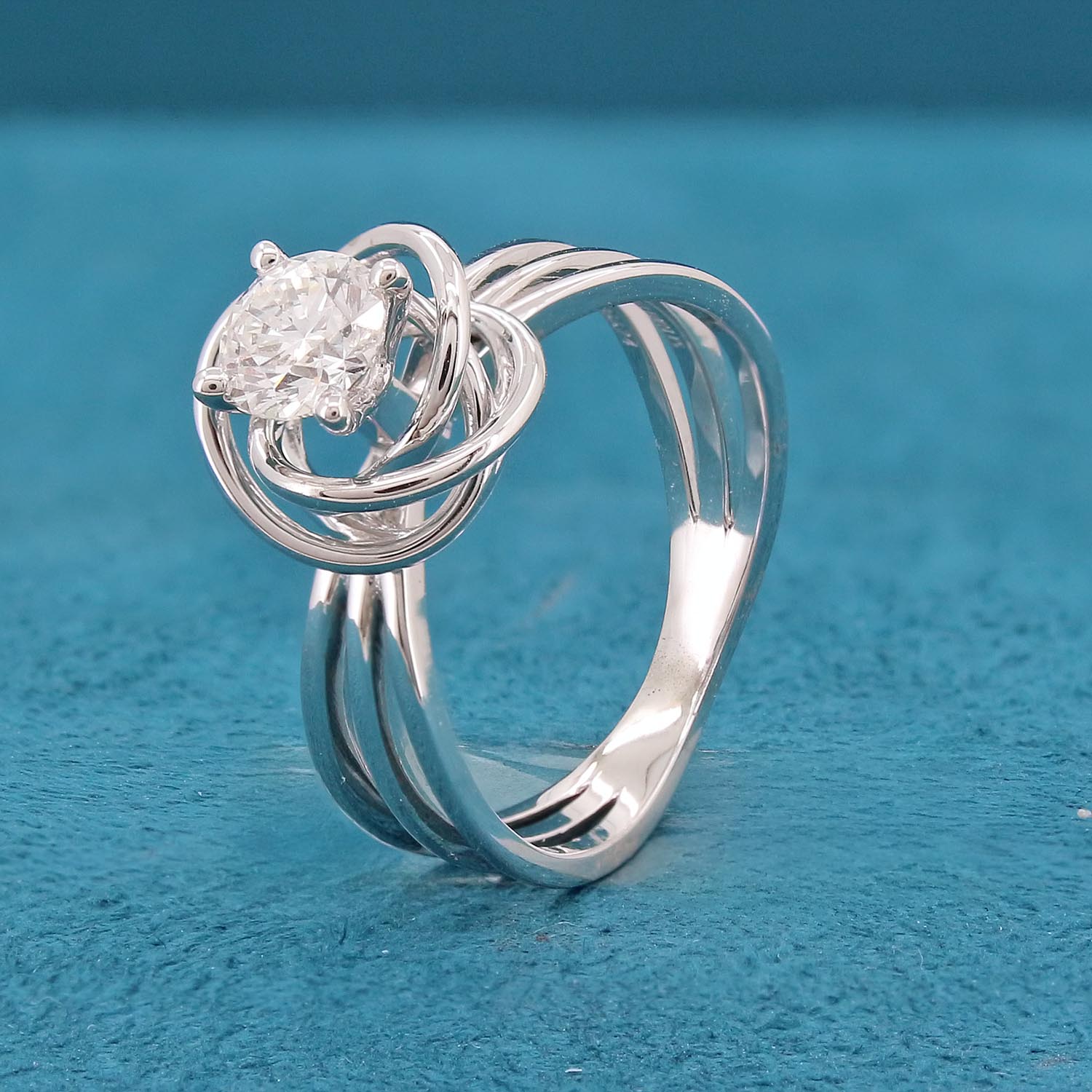 Lirae Solitaire Floral Diamond Ring