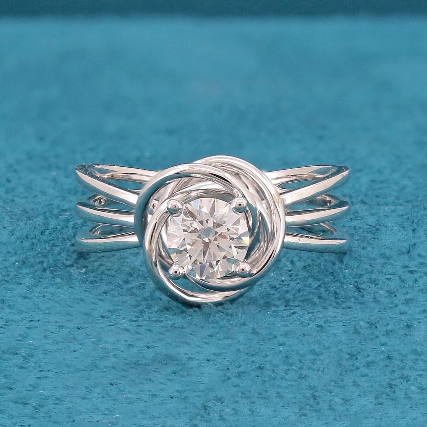 Lirae Solitaire Floral Diamond Ring