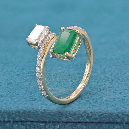Saela Diamond Ring