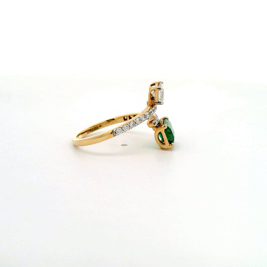 Saela Diamond Ring
