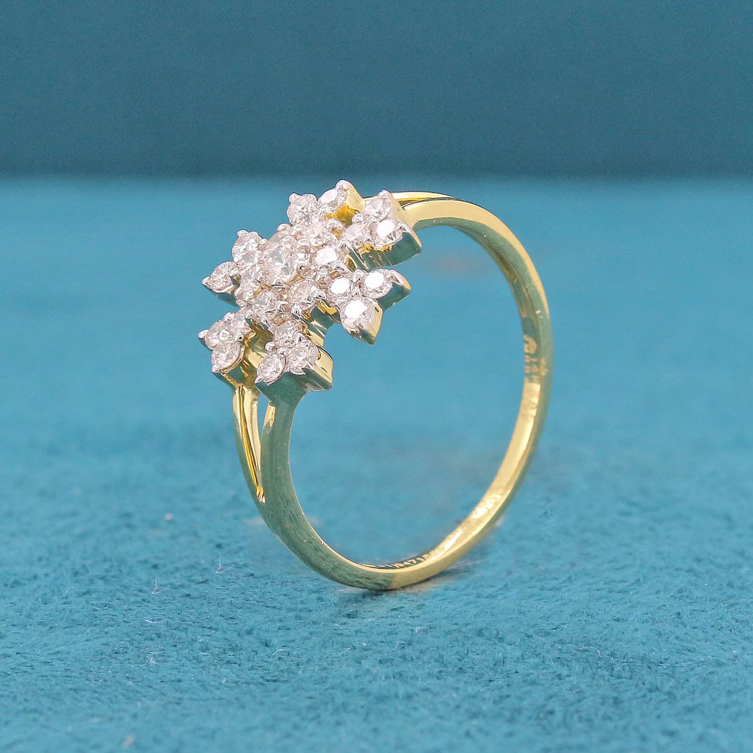 Aris Diamond Ring