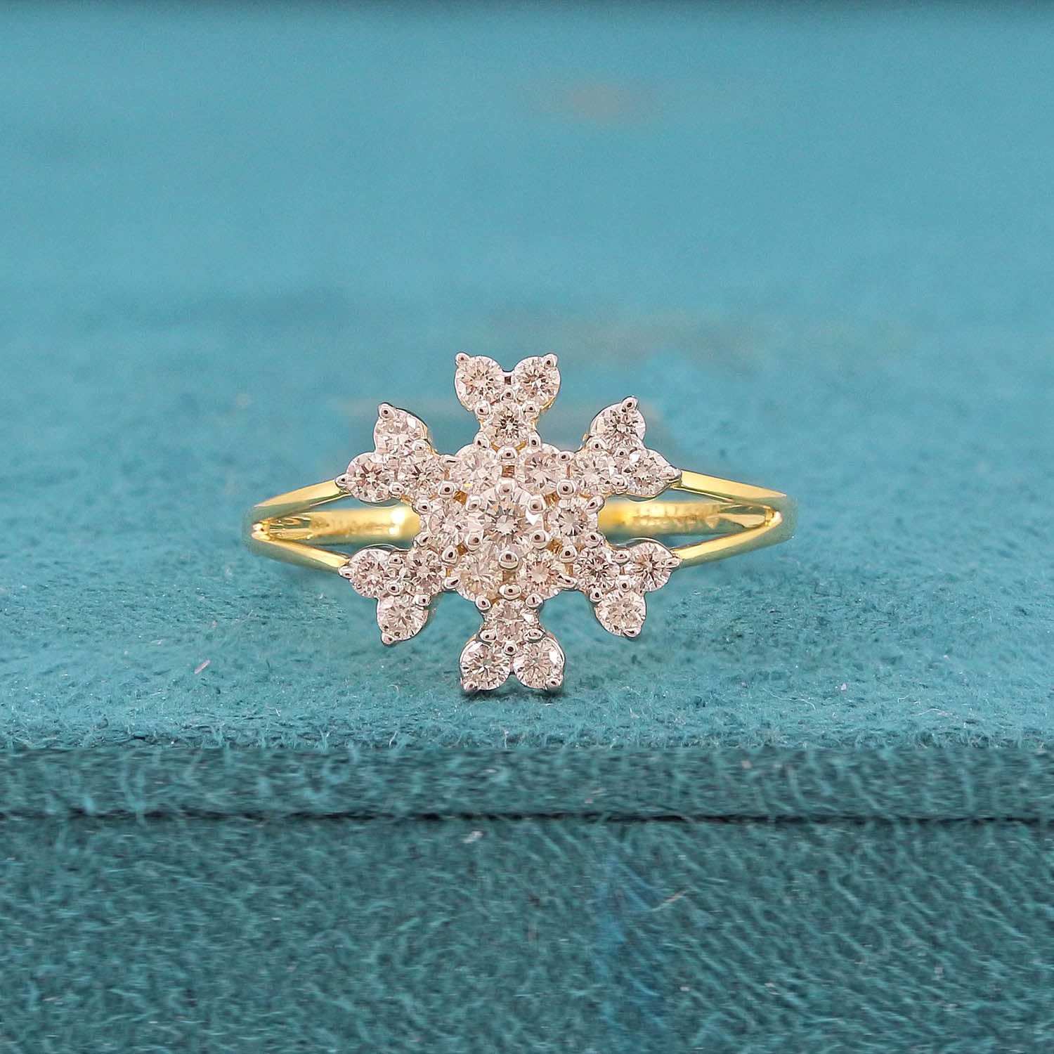Aris Diamond Ring