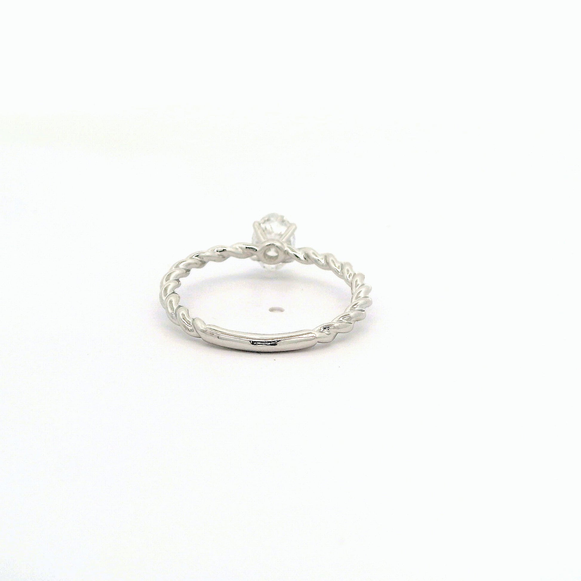Emen Solitaire Diamond Ring