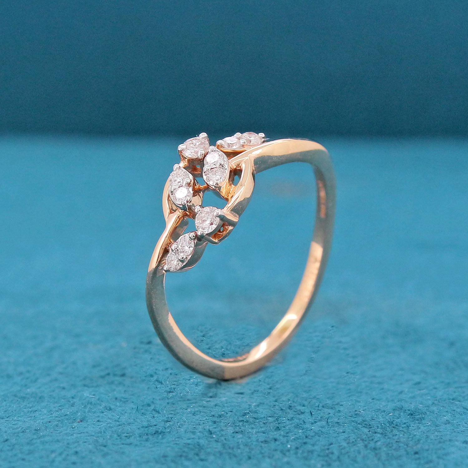 Noa Diamond Ring