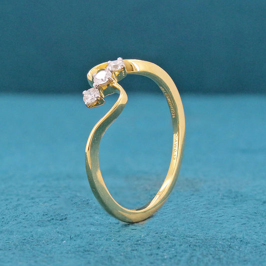 Cireya Three Stone Diamond Ring