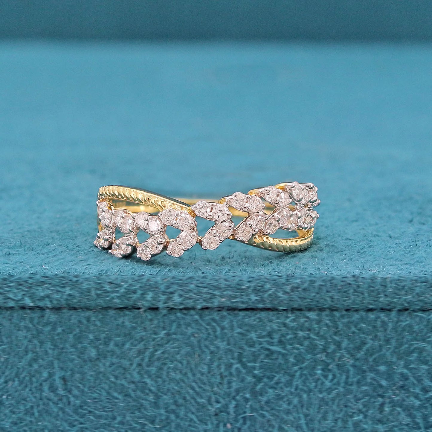 Nysa Band Diamond Ring