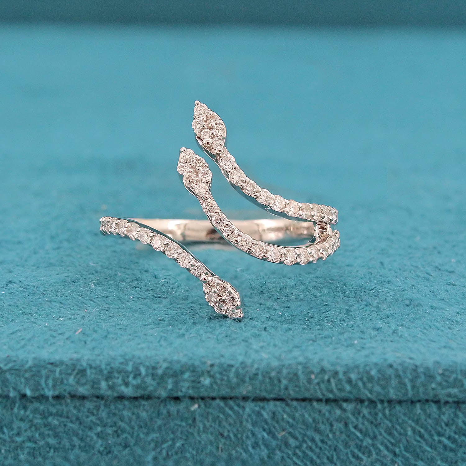 Lisse Scatter Diamond Ring