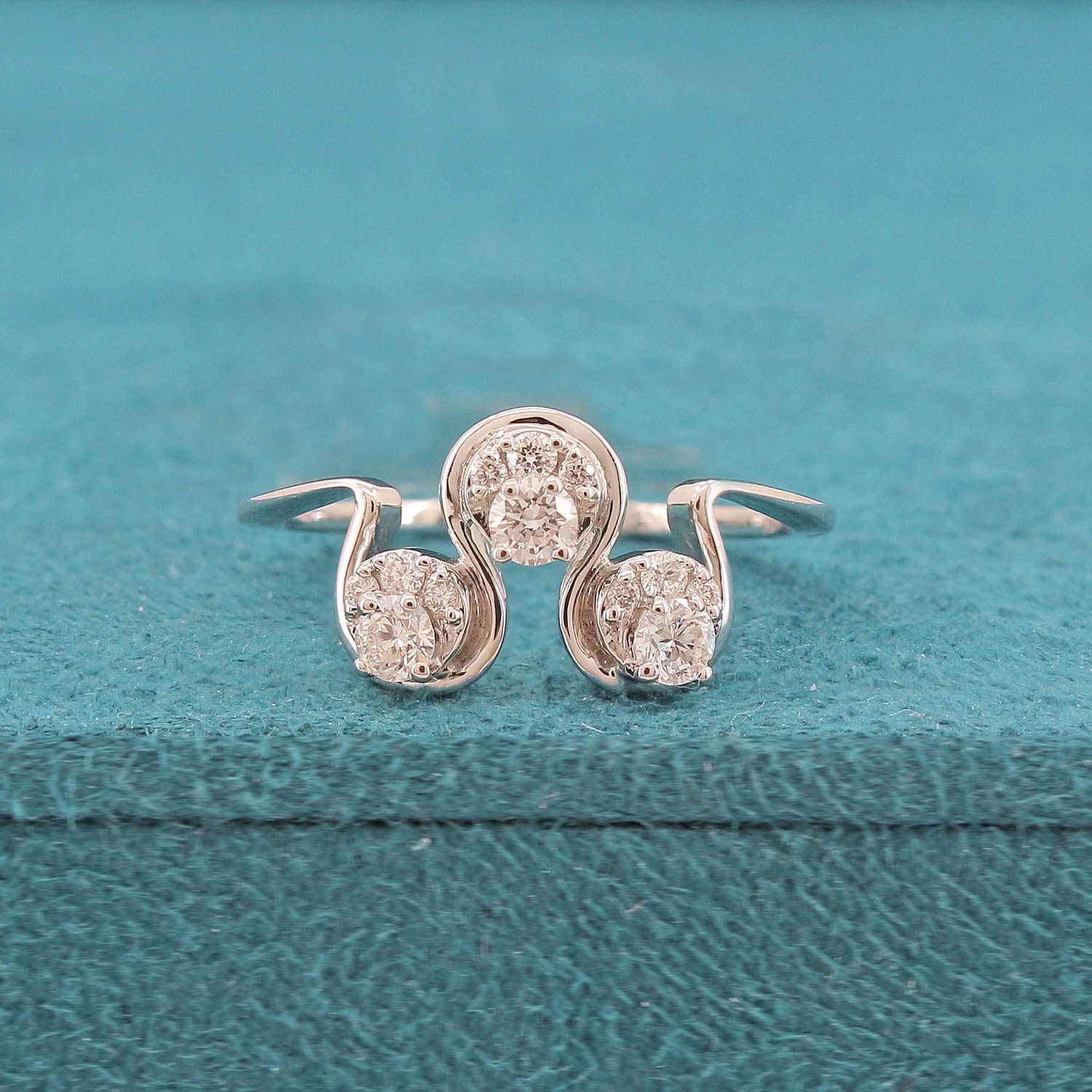 Zira Diamond Ring