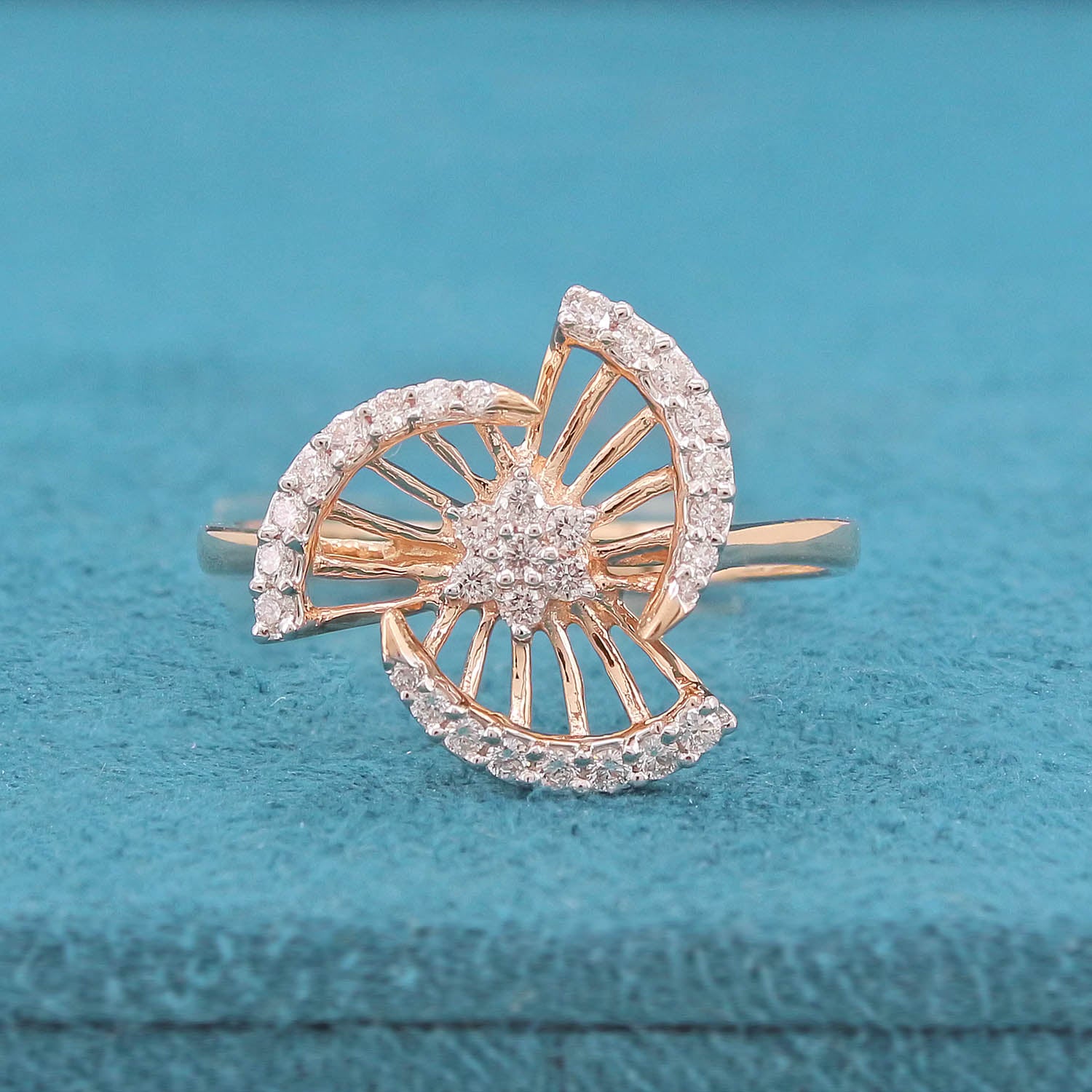 Rivara Diamond Ring