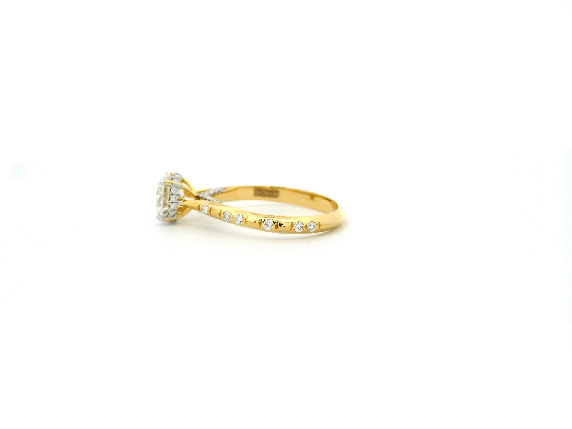 Elvian Solitaire Diamond Ring