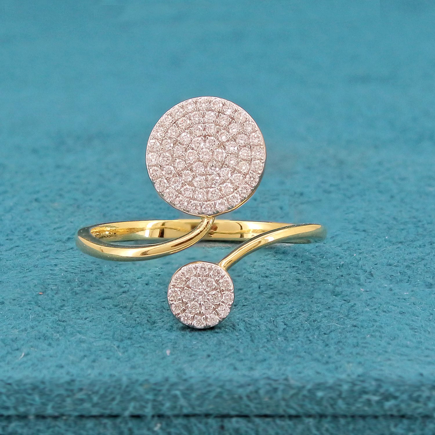 Nyari Scatter Diamond Cocktail Ring