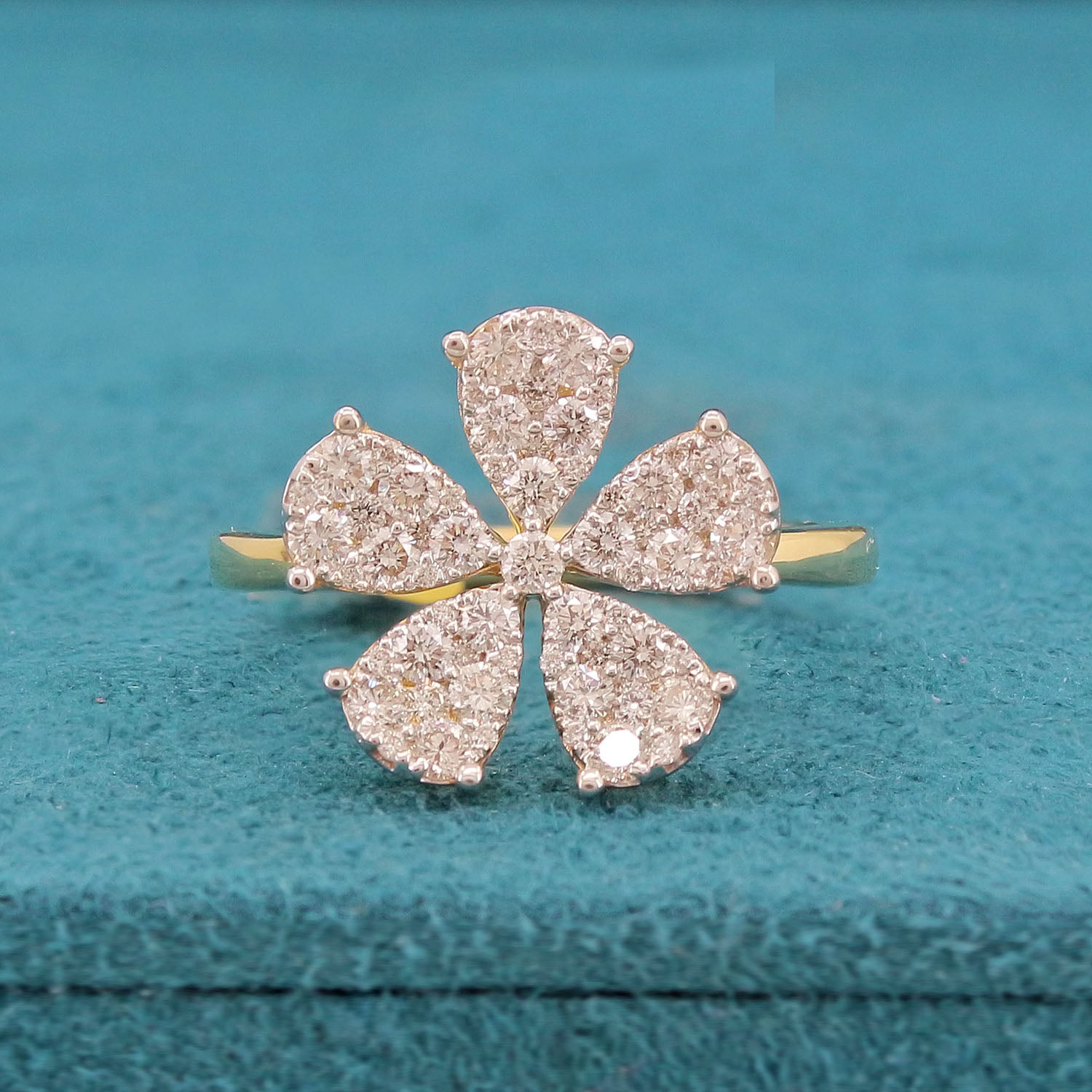 Linara Bloom Diamond Ring