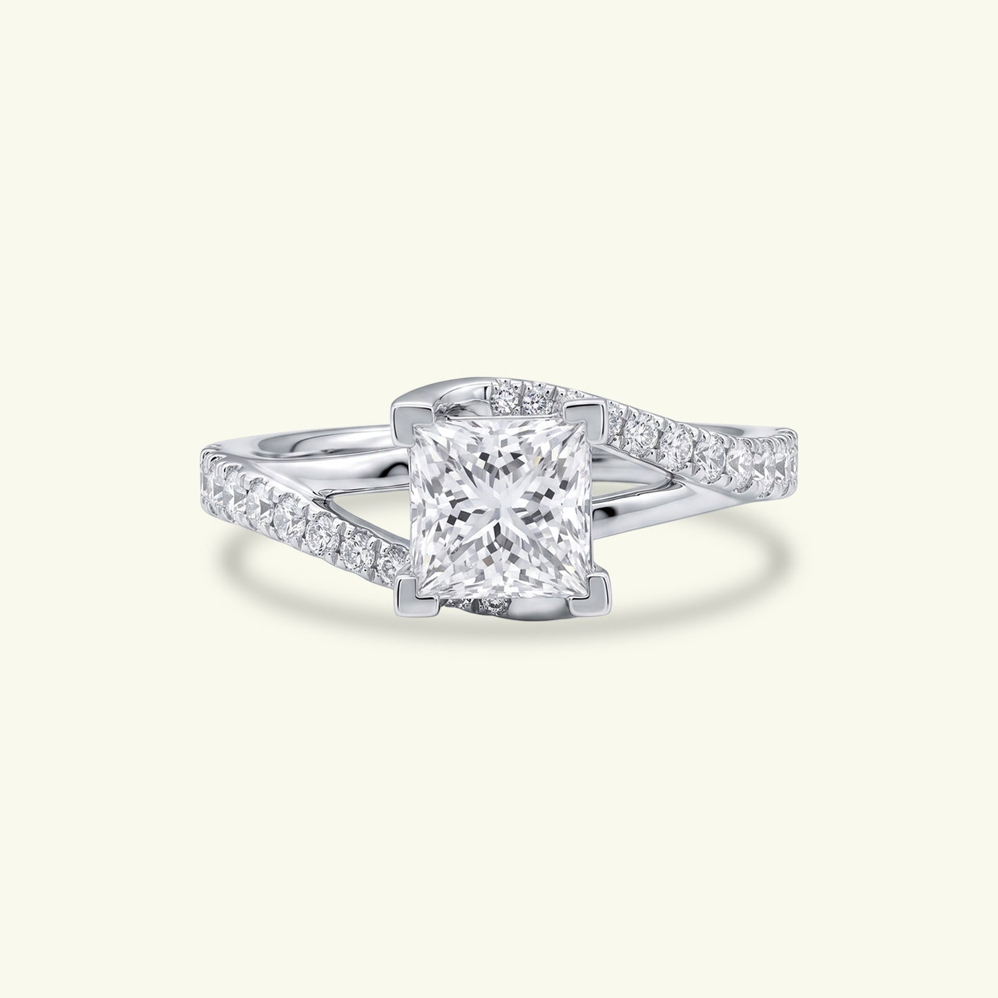 Veril Diamond Ring