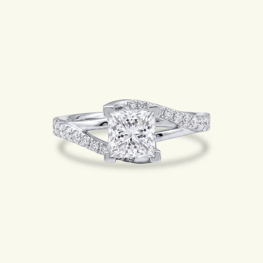 Veril Diamond Ring