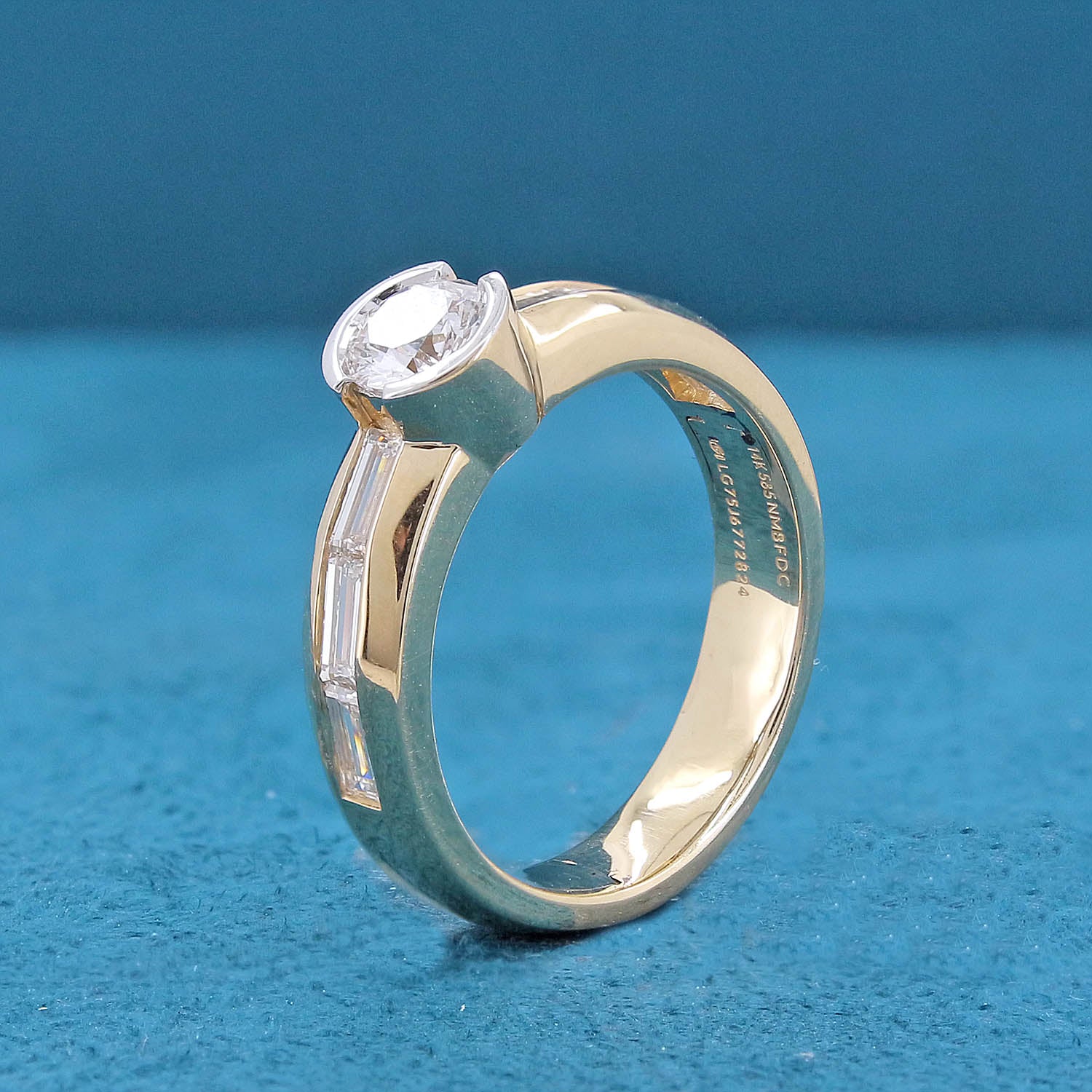 Aloré Diamond Ring