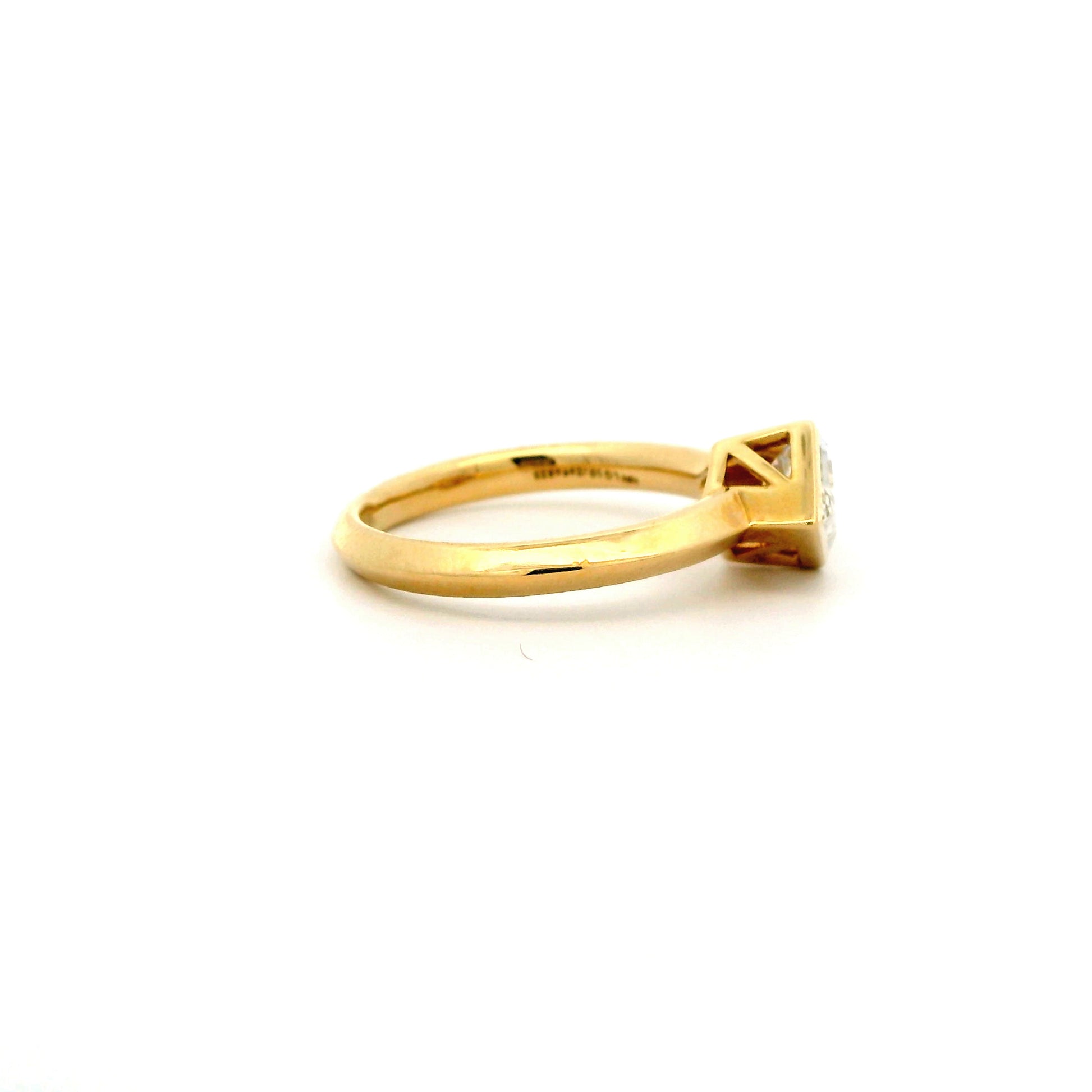 Ardyn Solitaire Diamond Ring