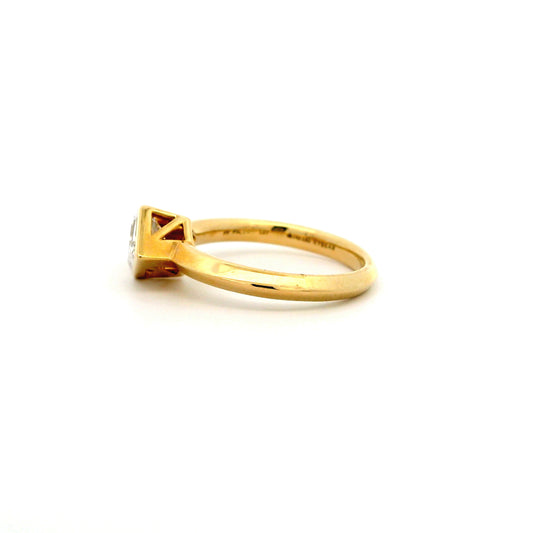 Ardyn Solitaire Diamond Ring