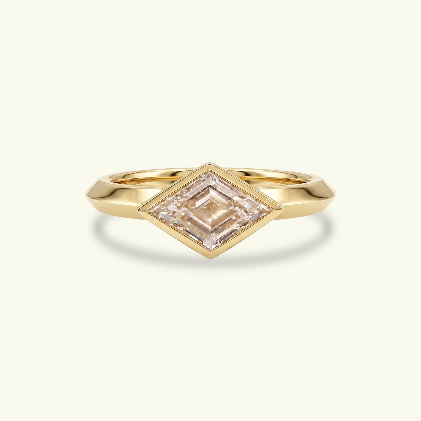 Ardyn Solitaire Diamond Ring