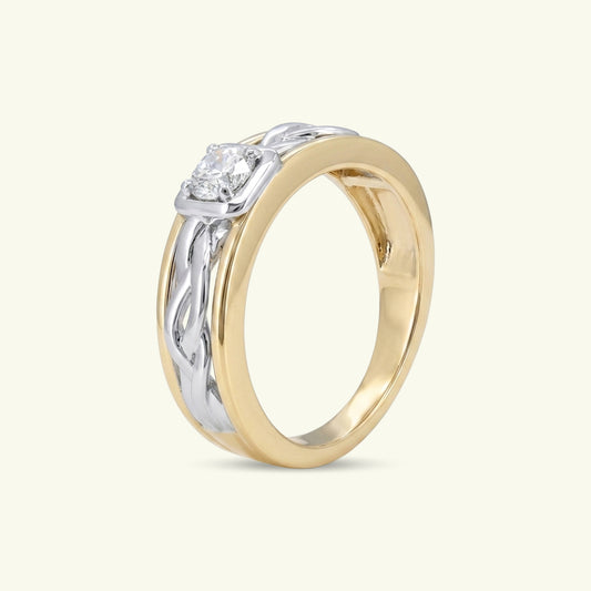Thessa Solitaire Diamond Ring