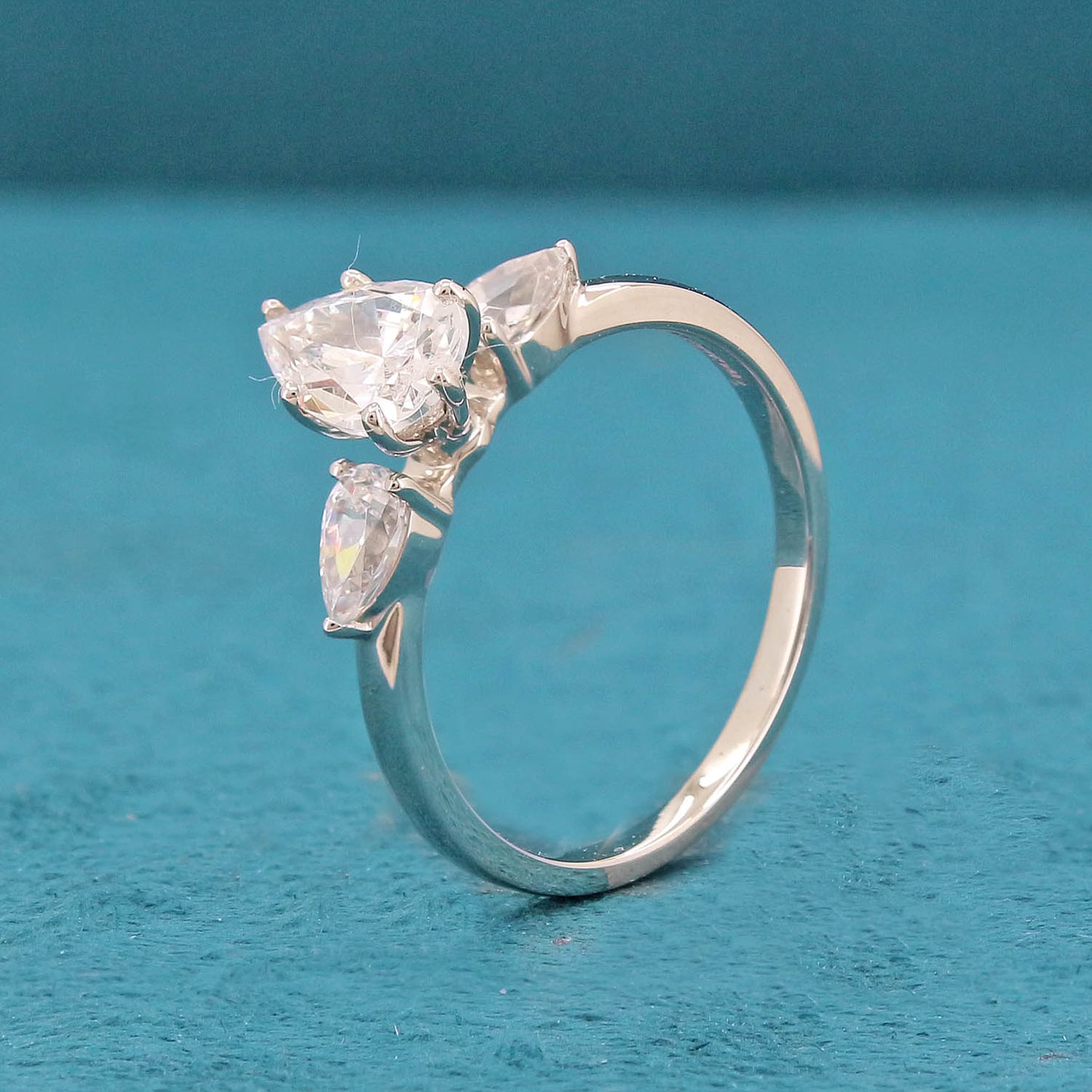 Zeyra Diamond Ring