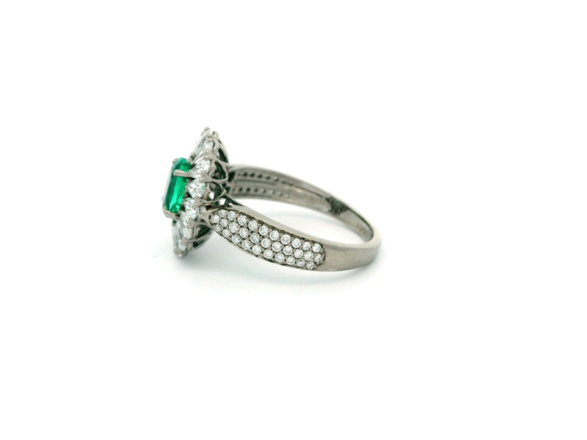 Yuvika Traditional Diamond Ring