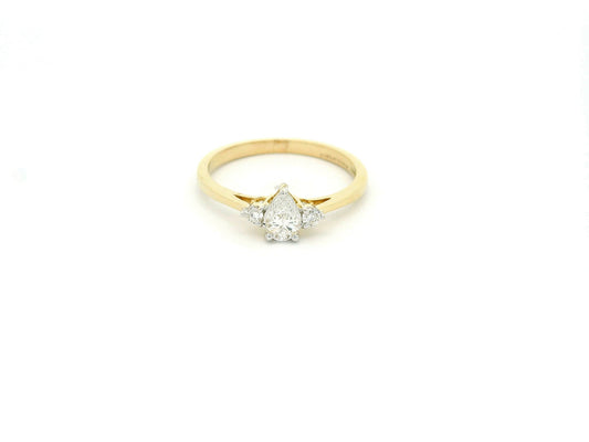 Eloura Crest Diamond Engagement Ring
