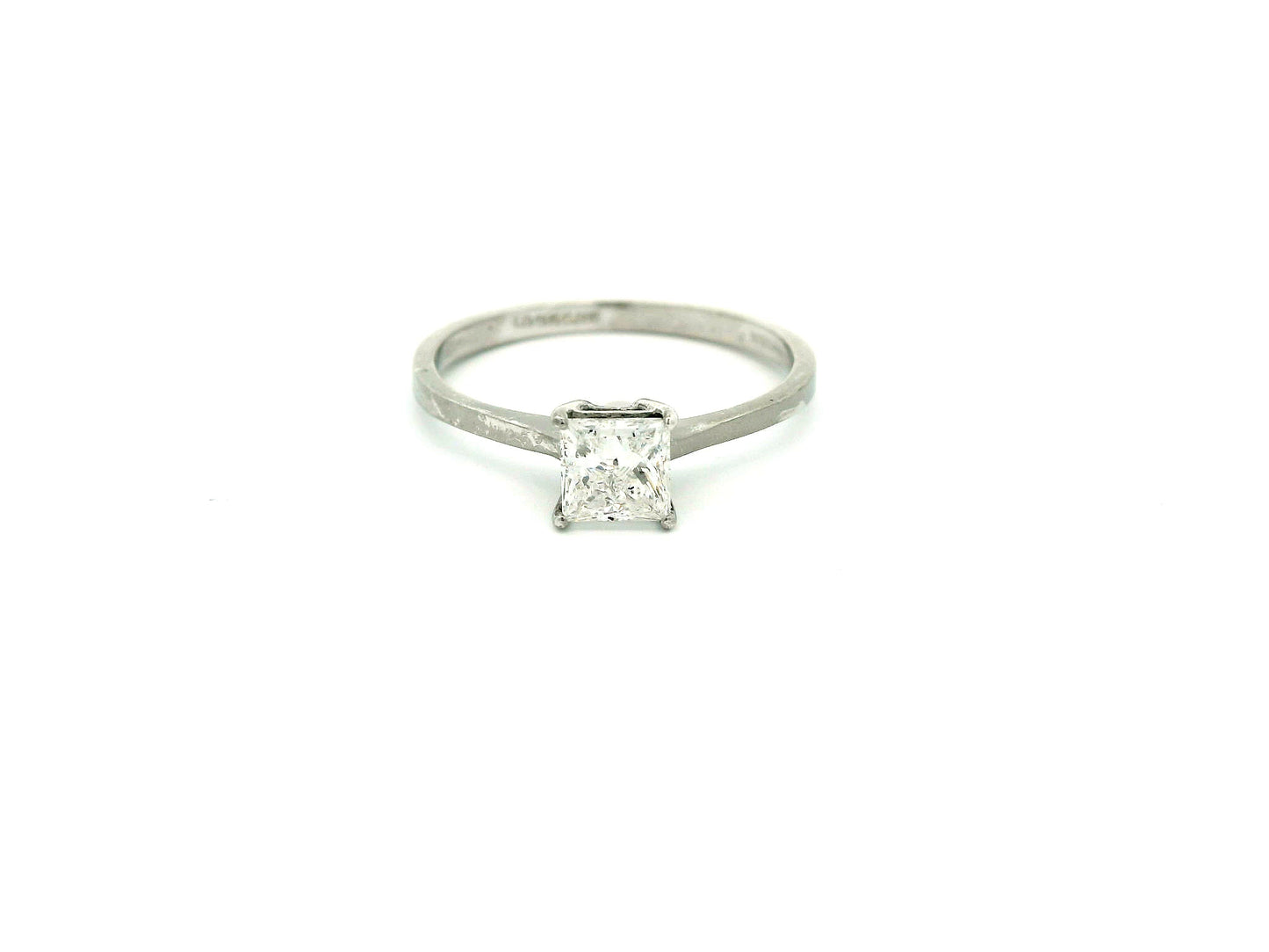 Nysa Solitaire Diamond Ring