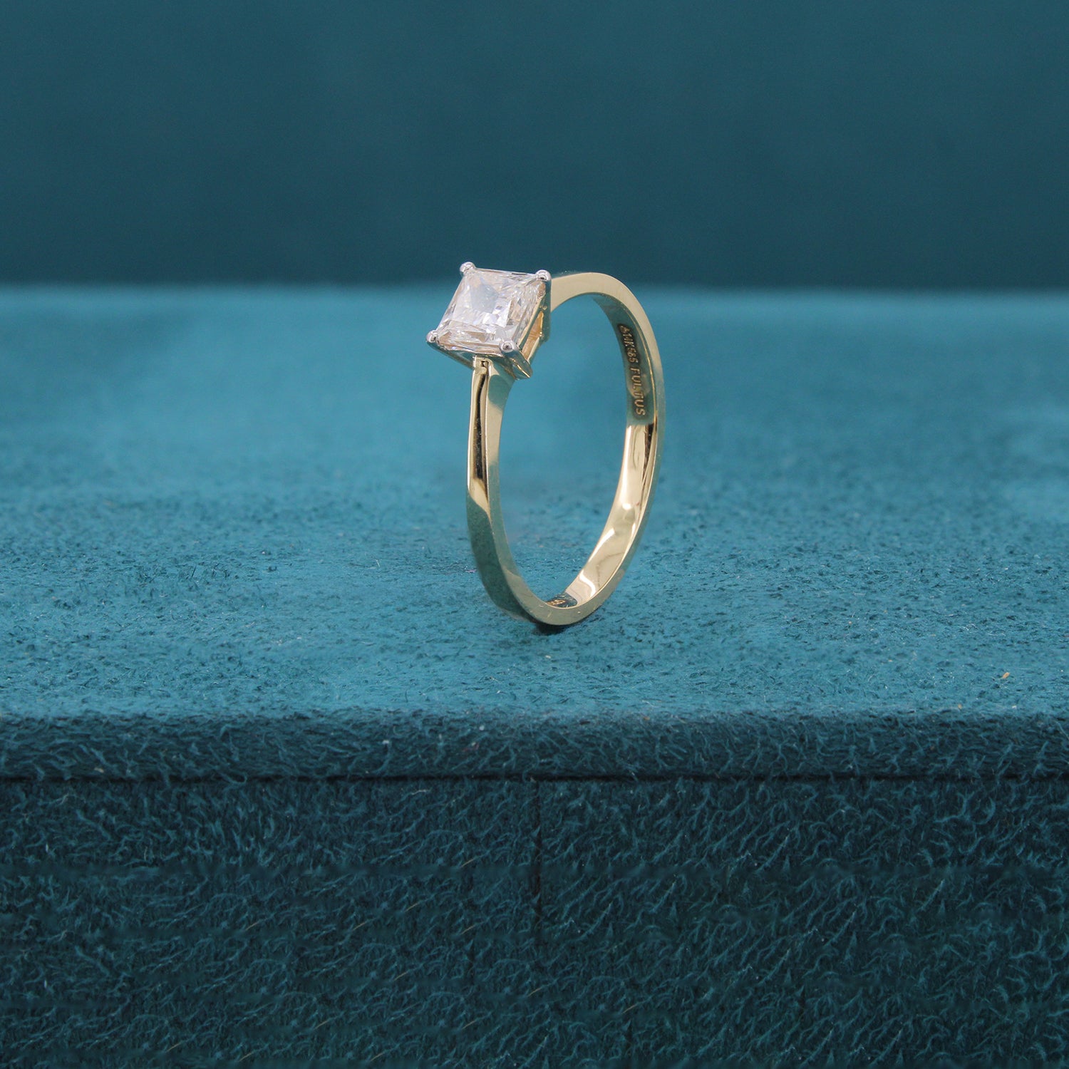 Nysa Solitaire Diamond Ring