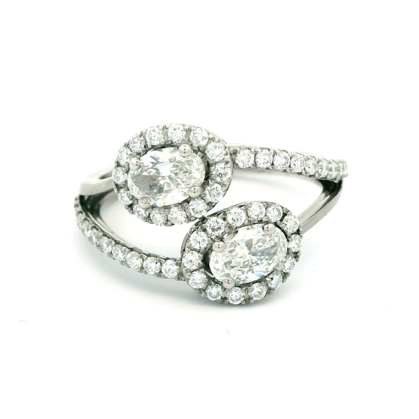 Aeloria Halo Diamond Ring