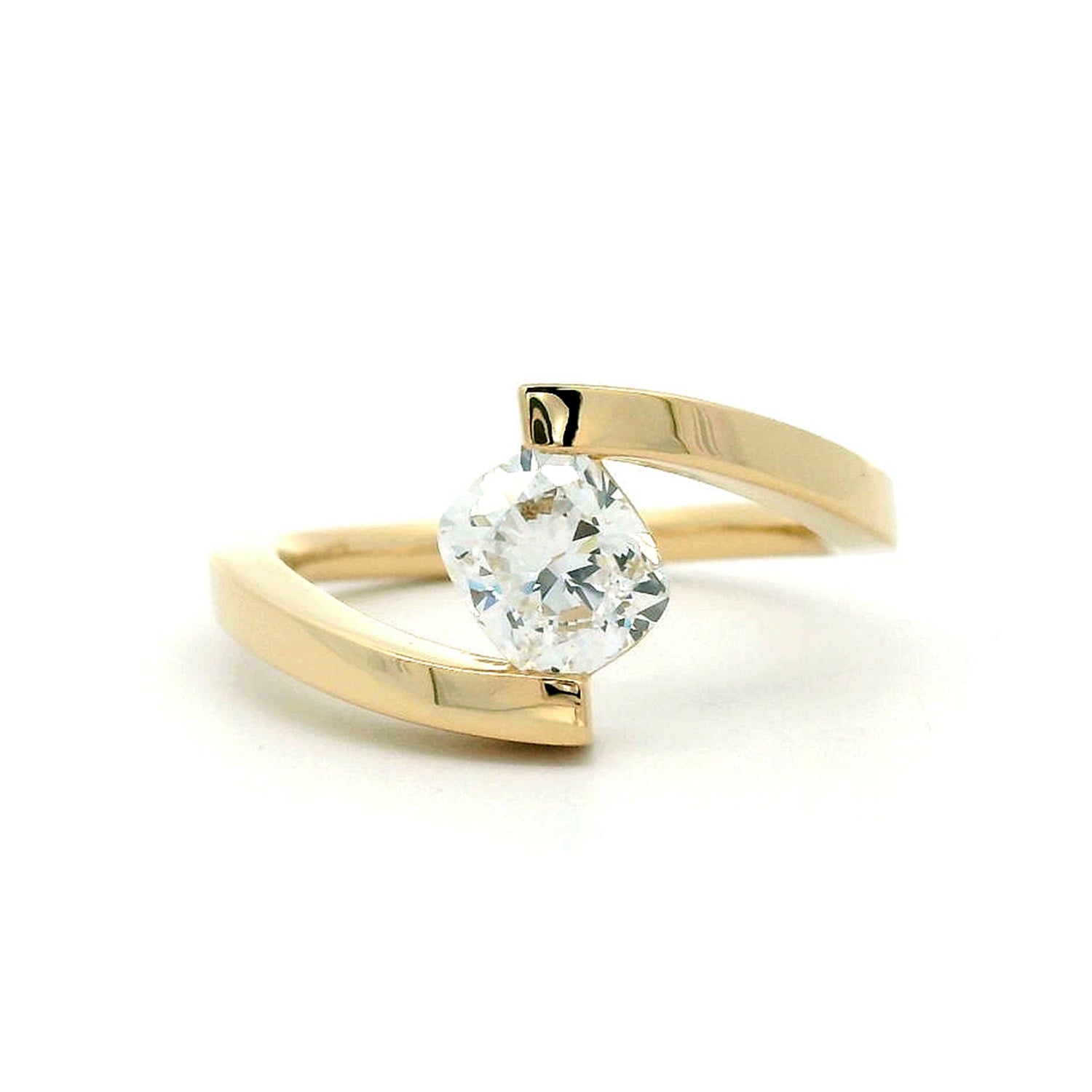 Selith Solitaire Diamond Engagement Ring