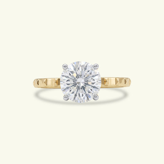Maelis Solitaire Diamond Engagement Ring