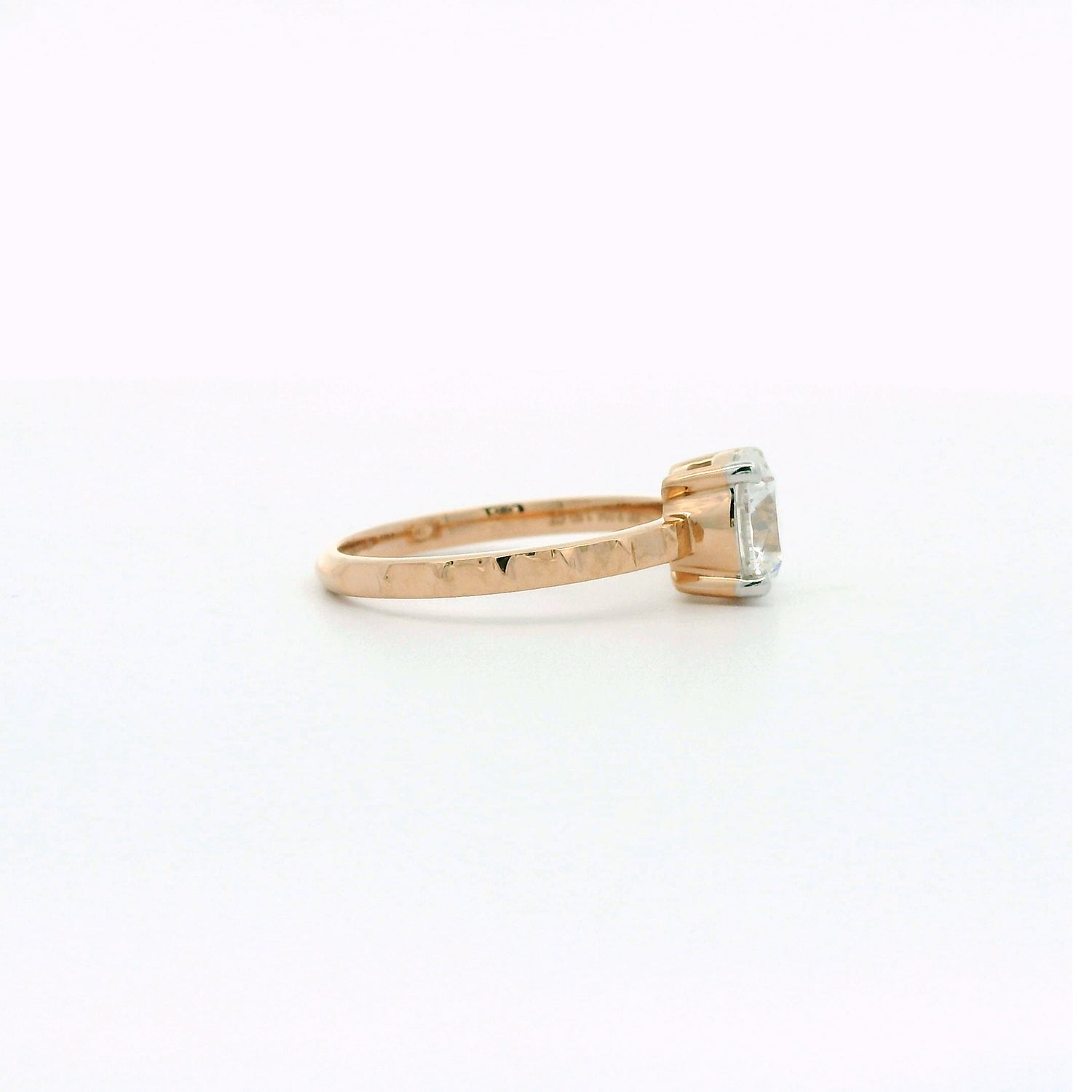 Maelis Solitaire Diamond Engagement Ring