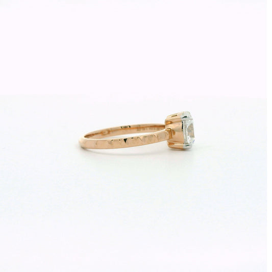 Maelis Solitaire Diamond Engagement Ring