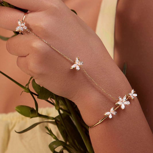 Nova Diamond Engagement Ring