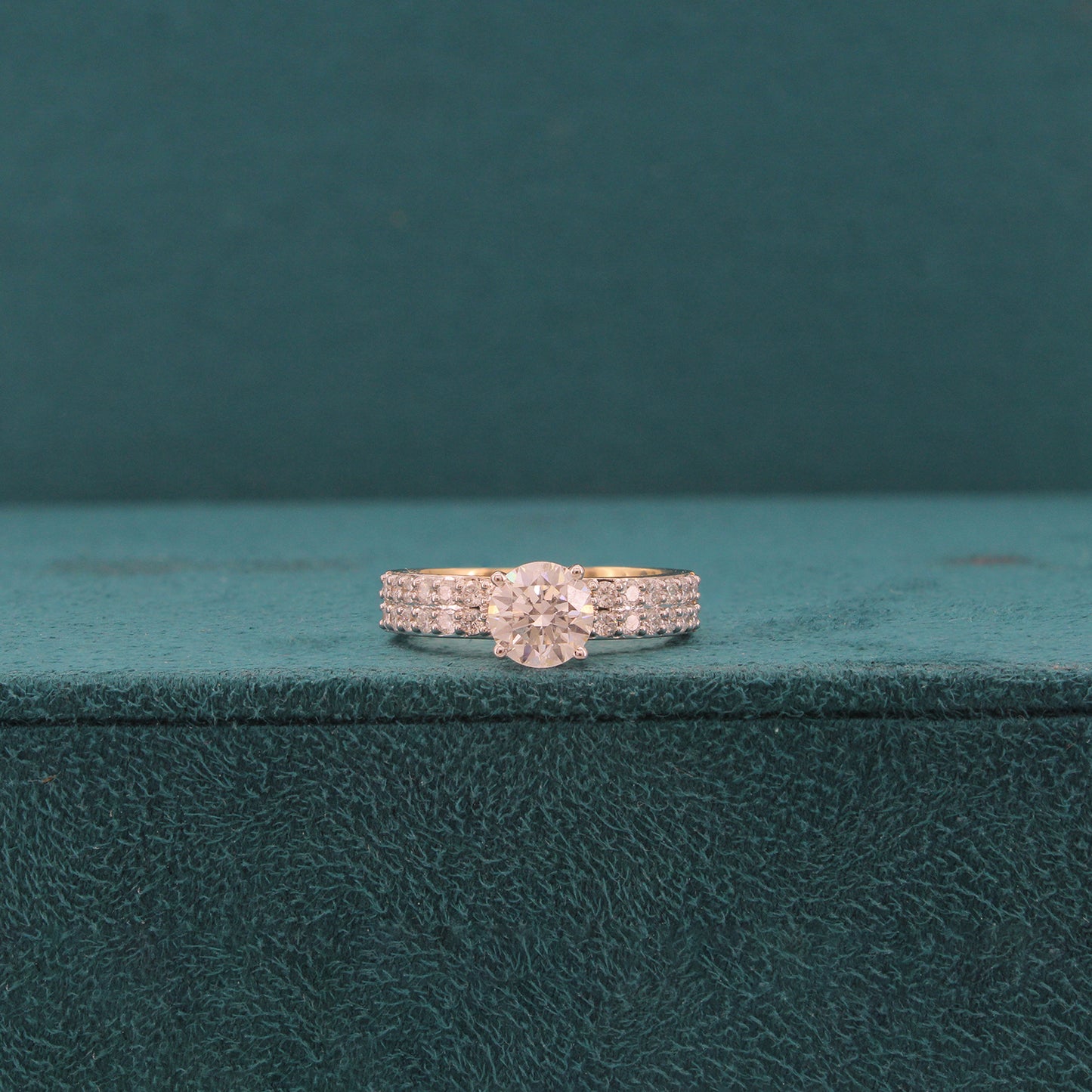 Meloria Crest Diamond Ladies Ring