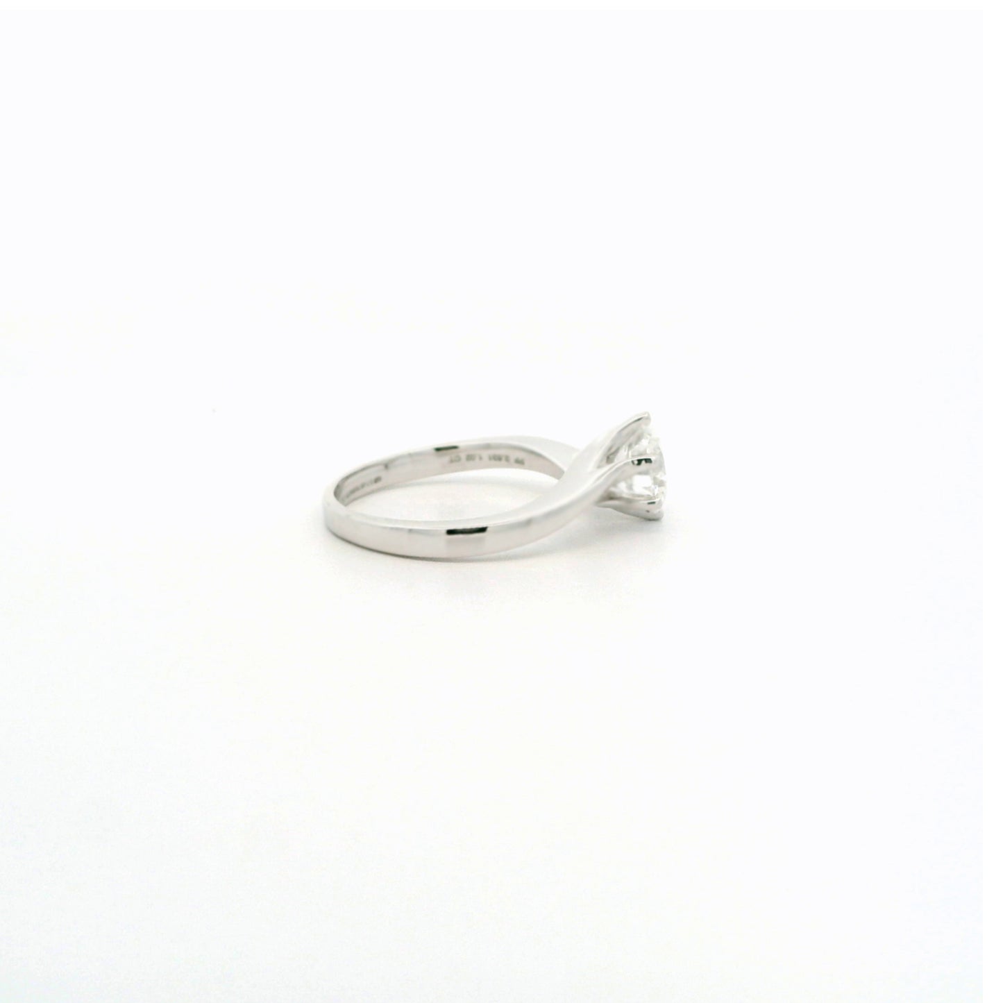 Arisia Glow Diamond Solitaire Ring