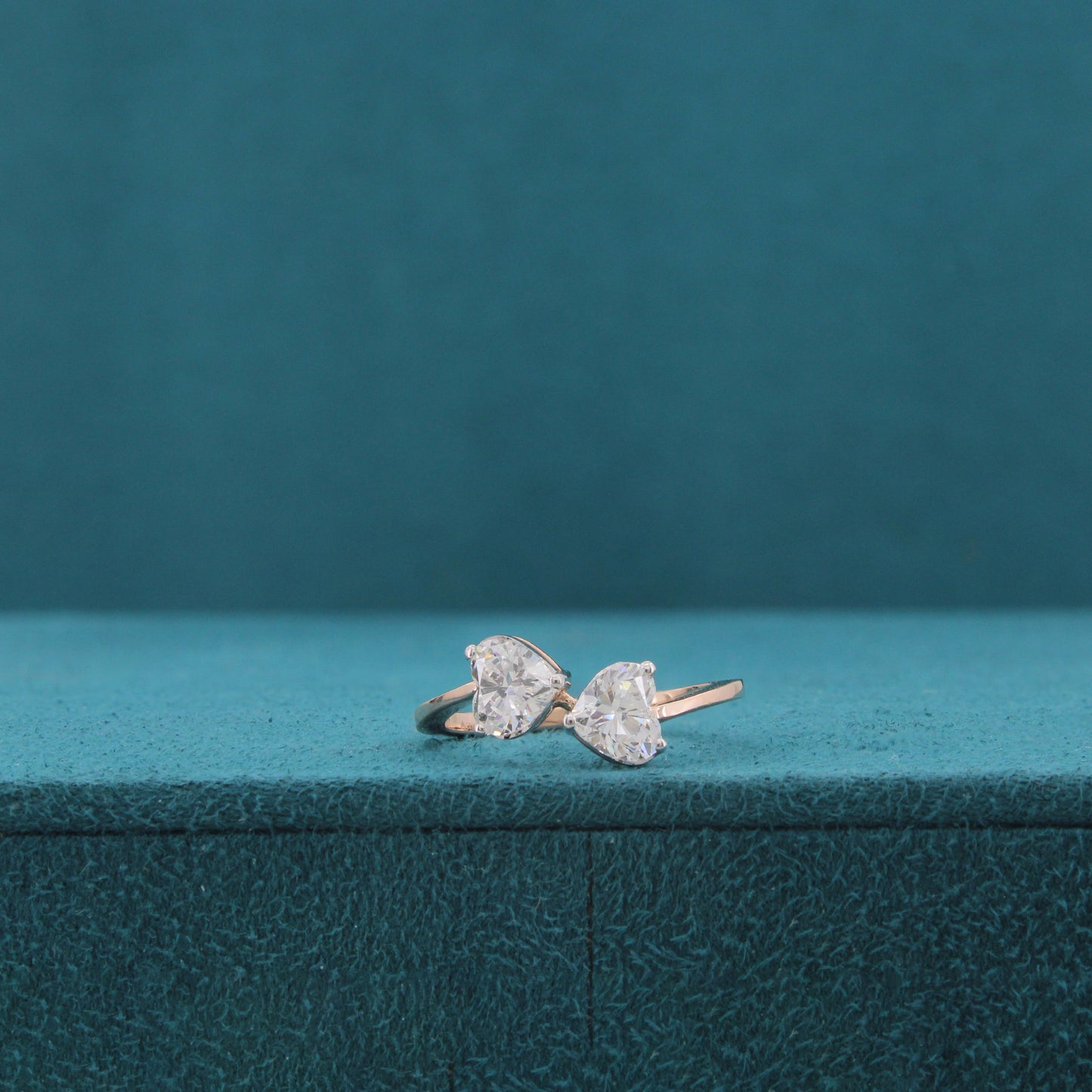 Amoria Crest Diamond Ring