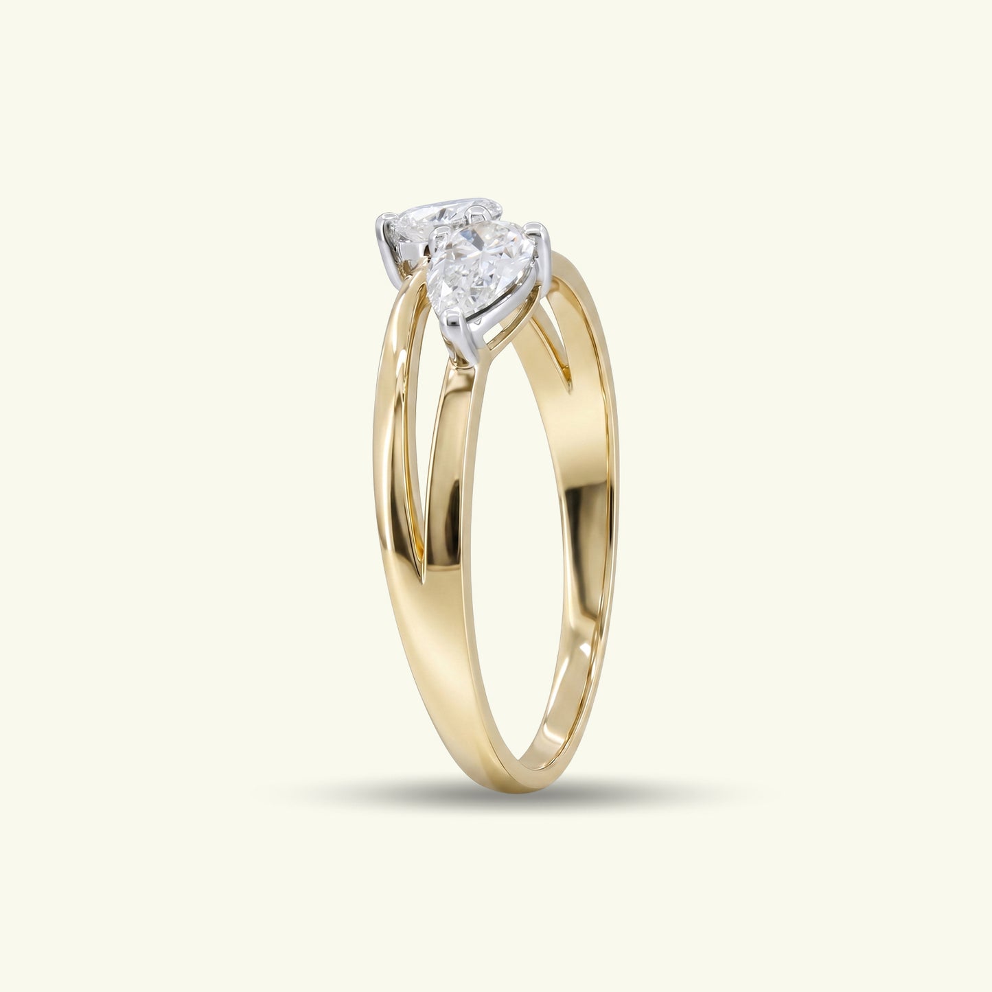 Fioralyn Trace Diamond Ring