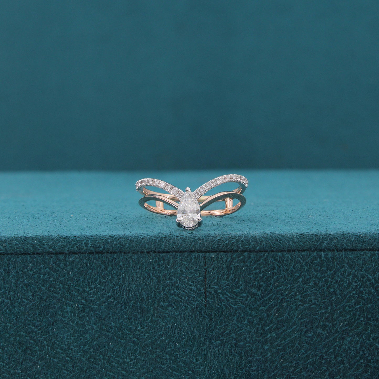 Veylora Flare Diamond Ring