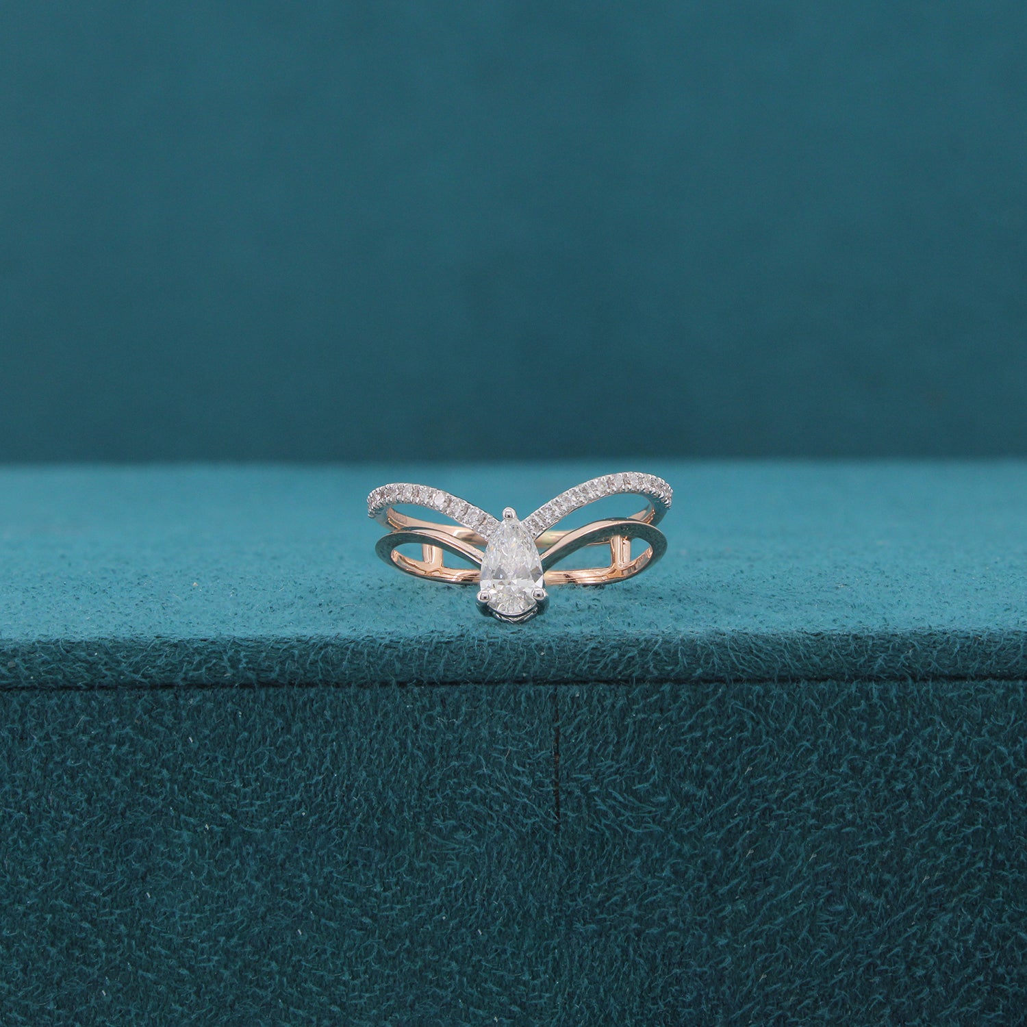 Veylora Flare Diamond Ring