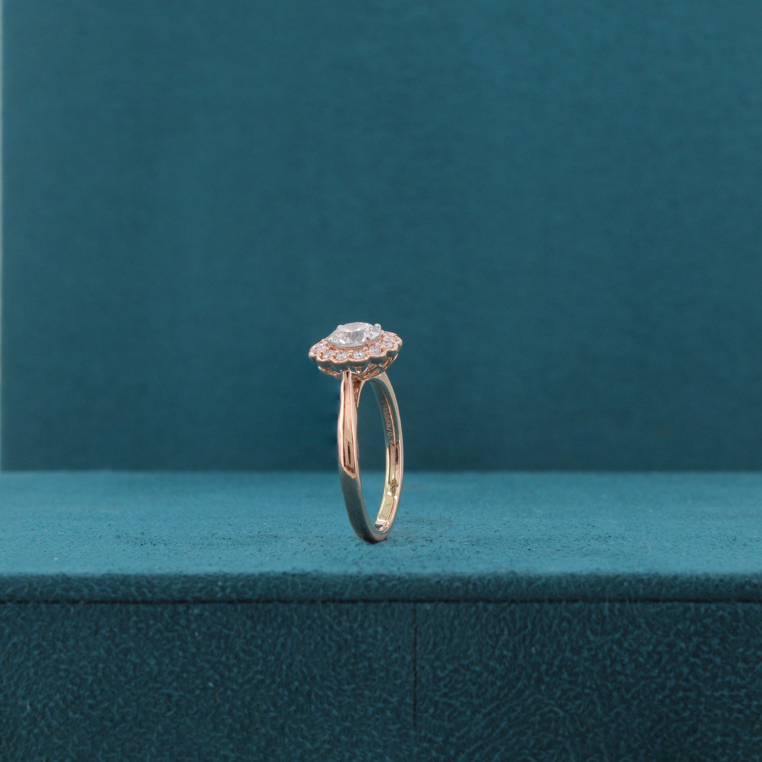 Florien Crest Diamond Ring