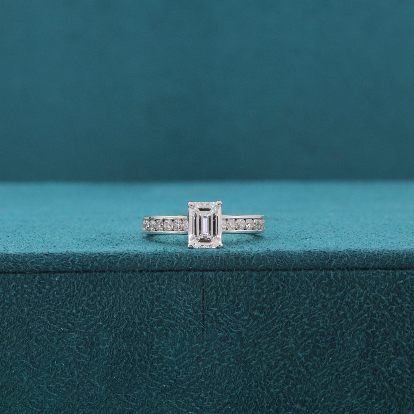 Syralea Tide Diamond Ring