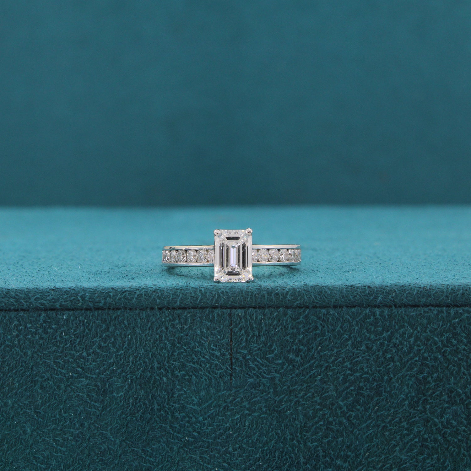 Syralea Tide Diamond Ring