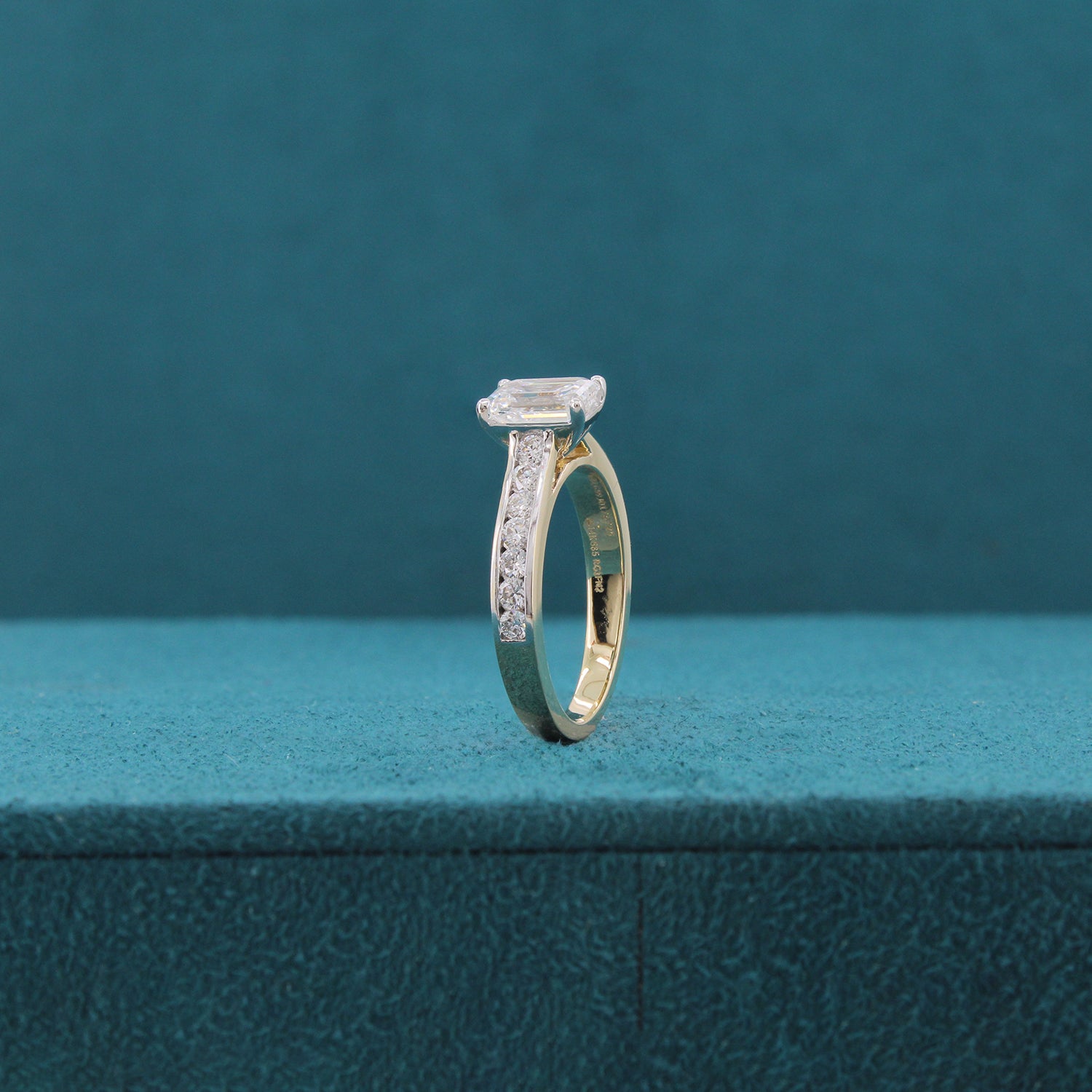 Syralea Tide Diamond Ring