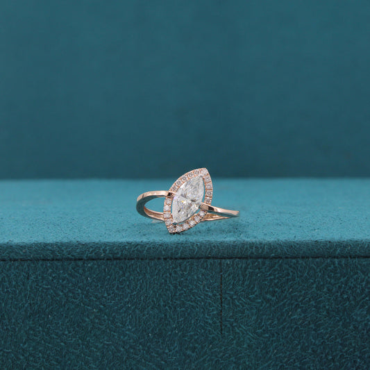 Ysalyn Crest Diamond Ring
