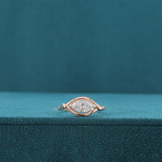 Virelle Crest Diamond Ring